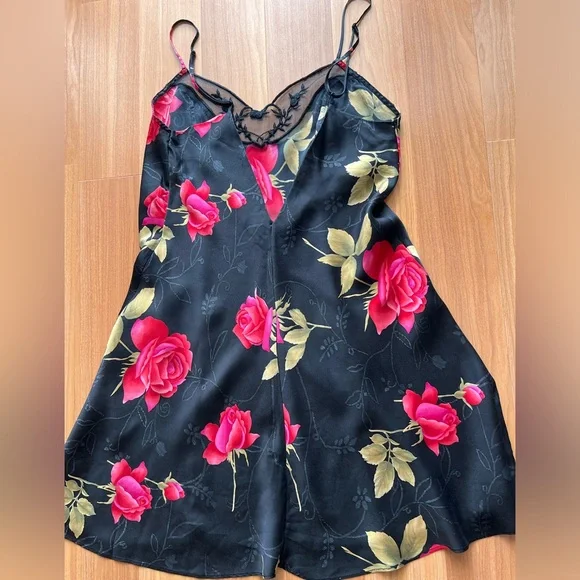 Vintage 90s Victoria’s Secret Silk Rose Chemise M Lace Trim